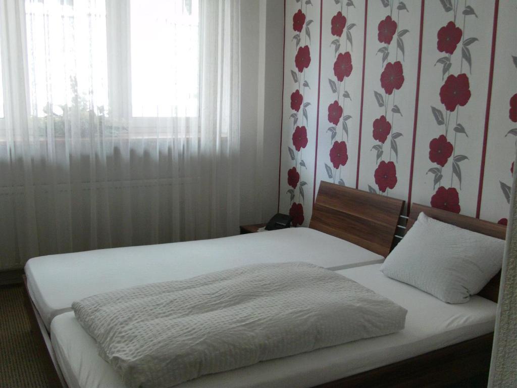 Hotel Martinsklause Meckesheim Номер фото